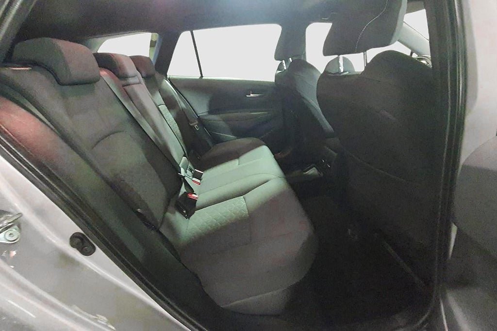 Vehicle Image 17