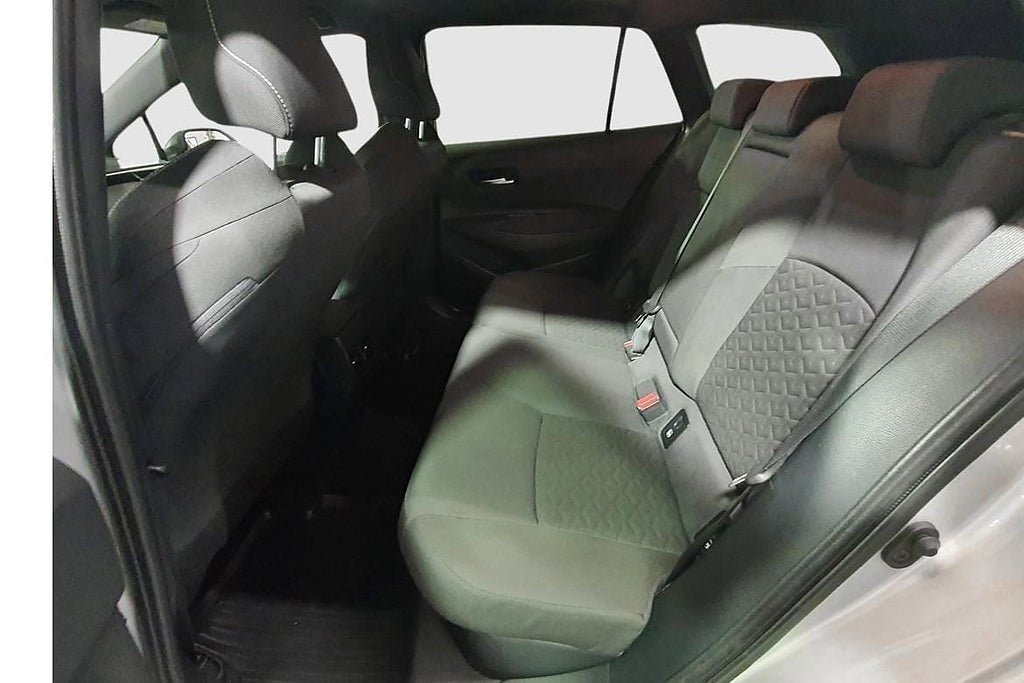 Vehicle Image 18