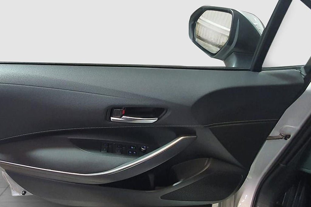 Vehicle Image 21