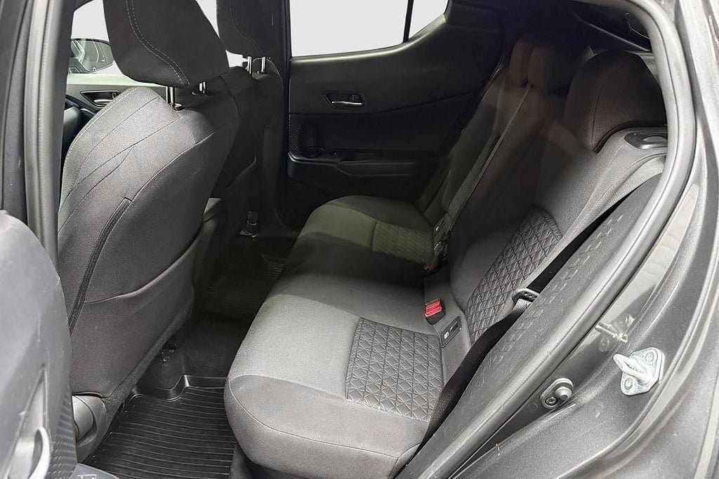 Vehicle Image 15