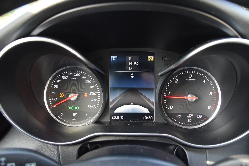 Vehicle Image 21