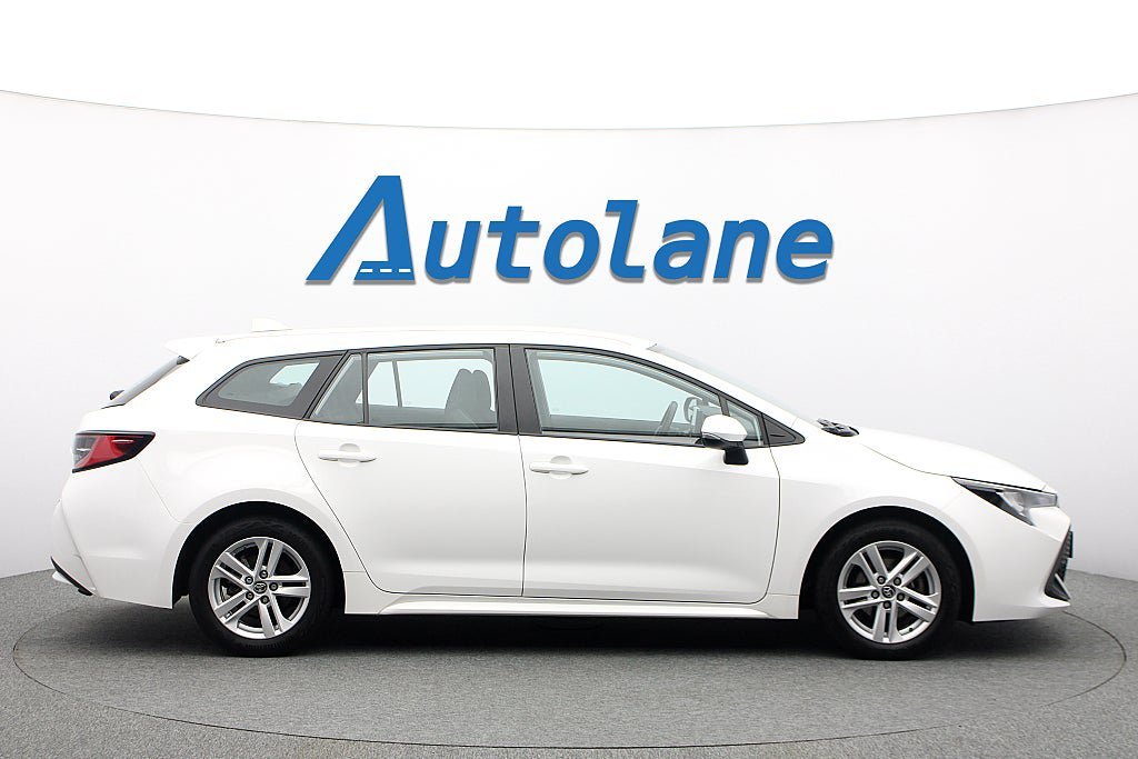 Vehicle Image 9
