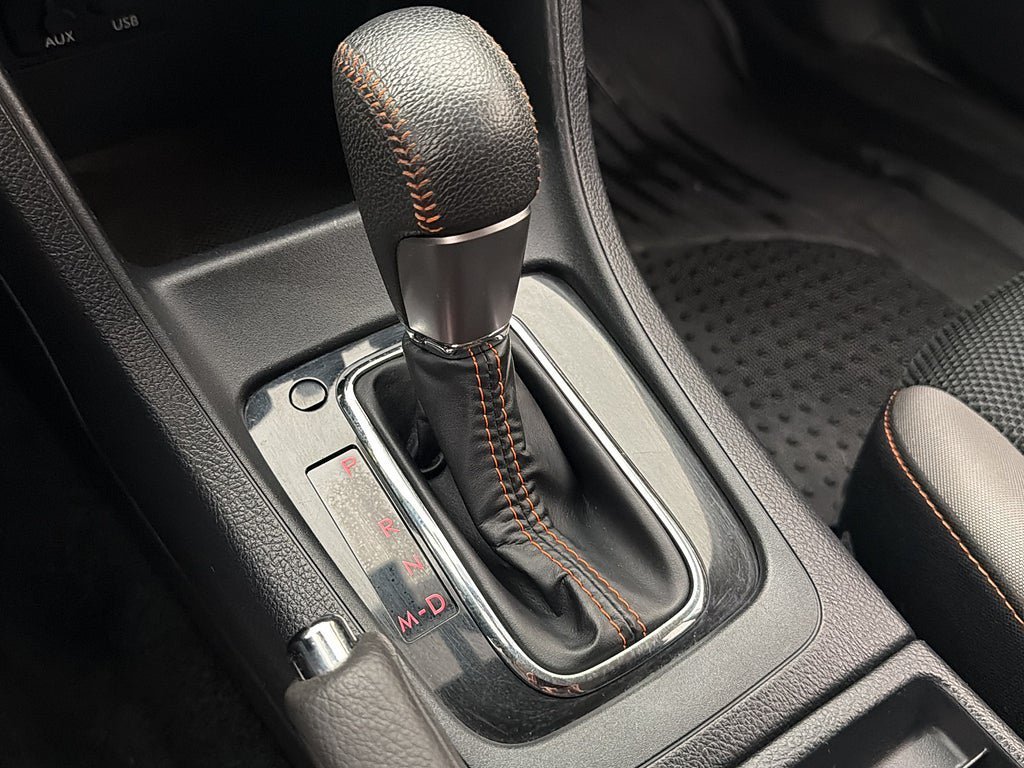Vehicle Image 25