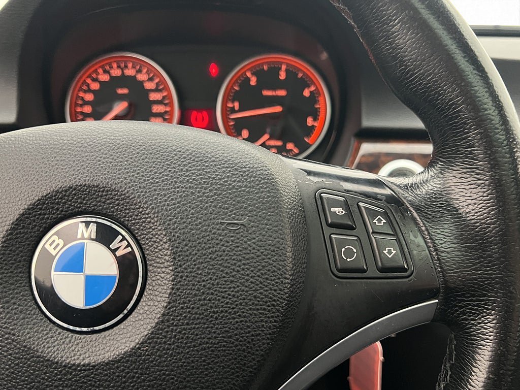 Vehicle Image 27