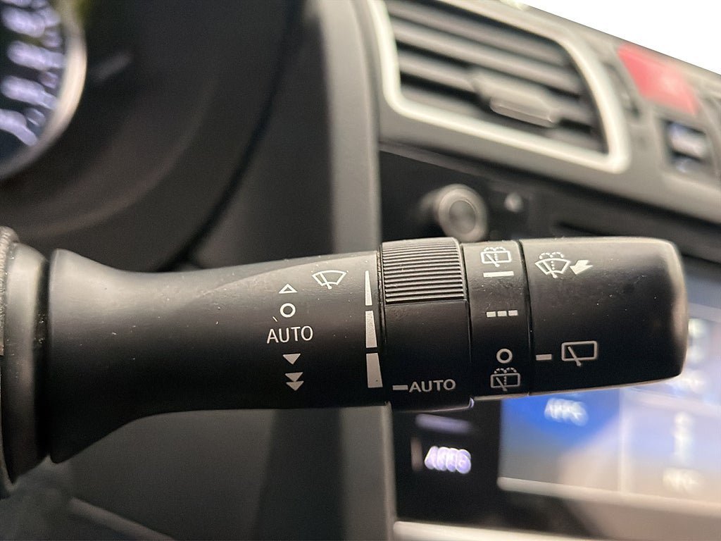Vehicle Image 28