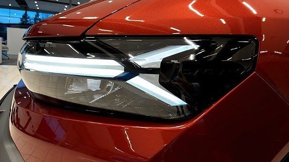 Vehicle Image 9