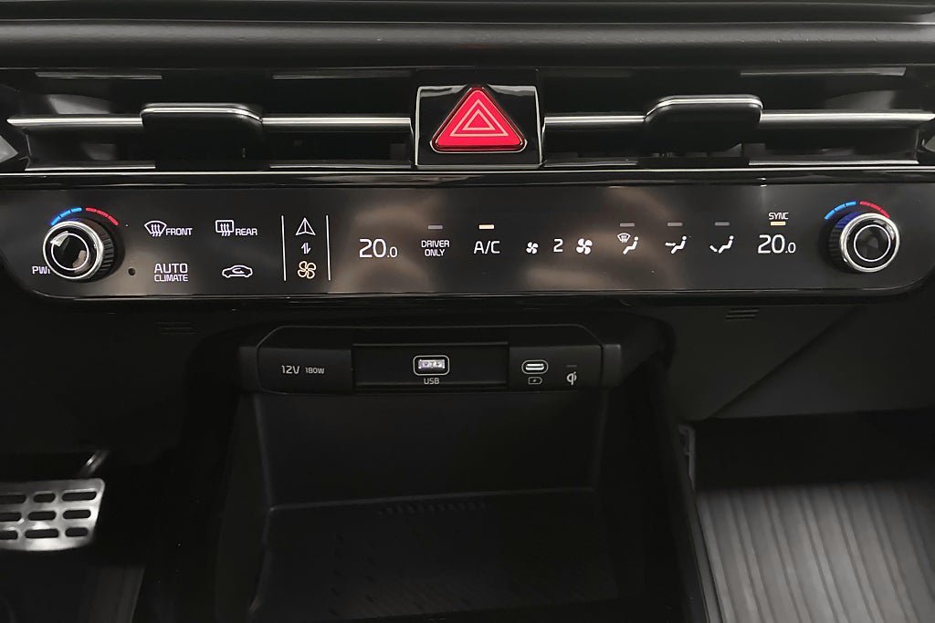 Vehicle Image 22