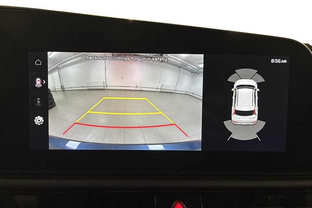 Vehicle Image 25