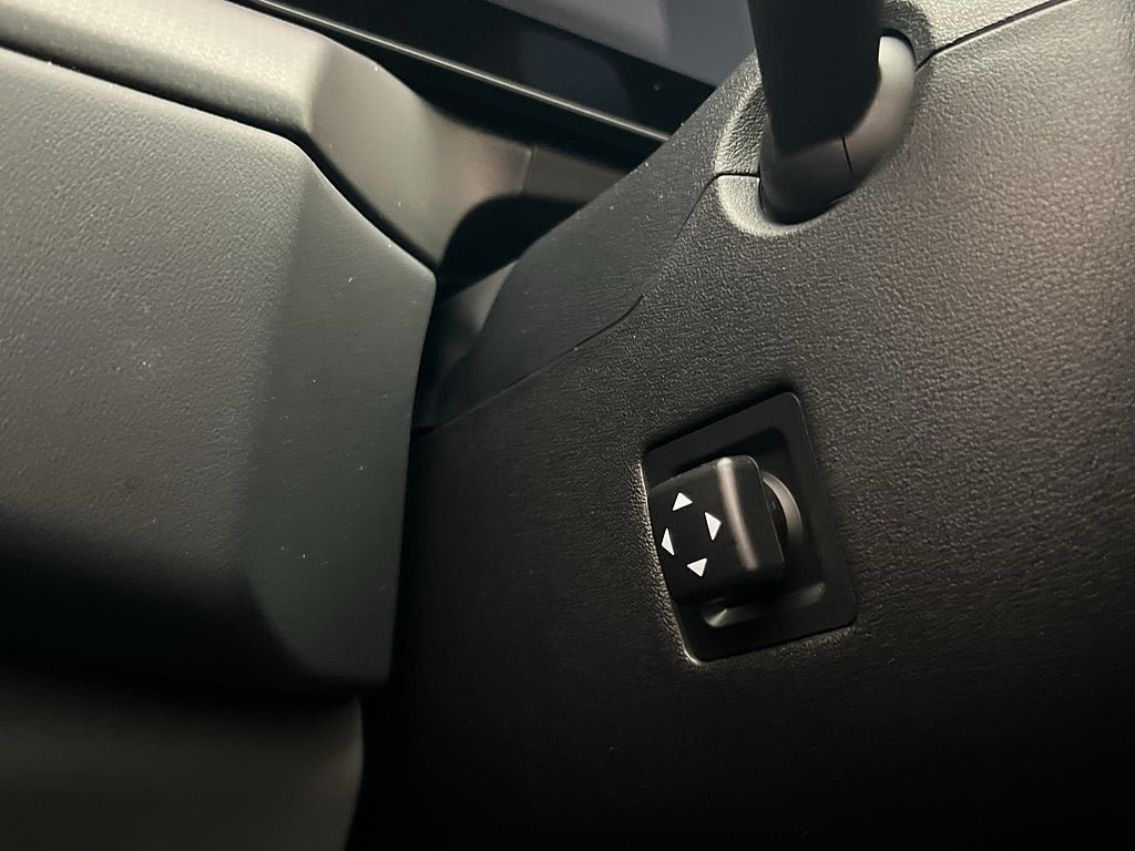 Vehicle Image 38