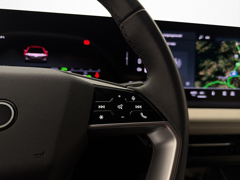 Vehicle Image 36