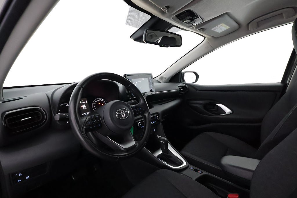 Vehicle Image 11