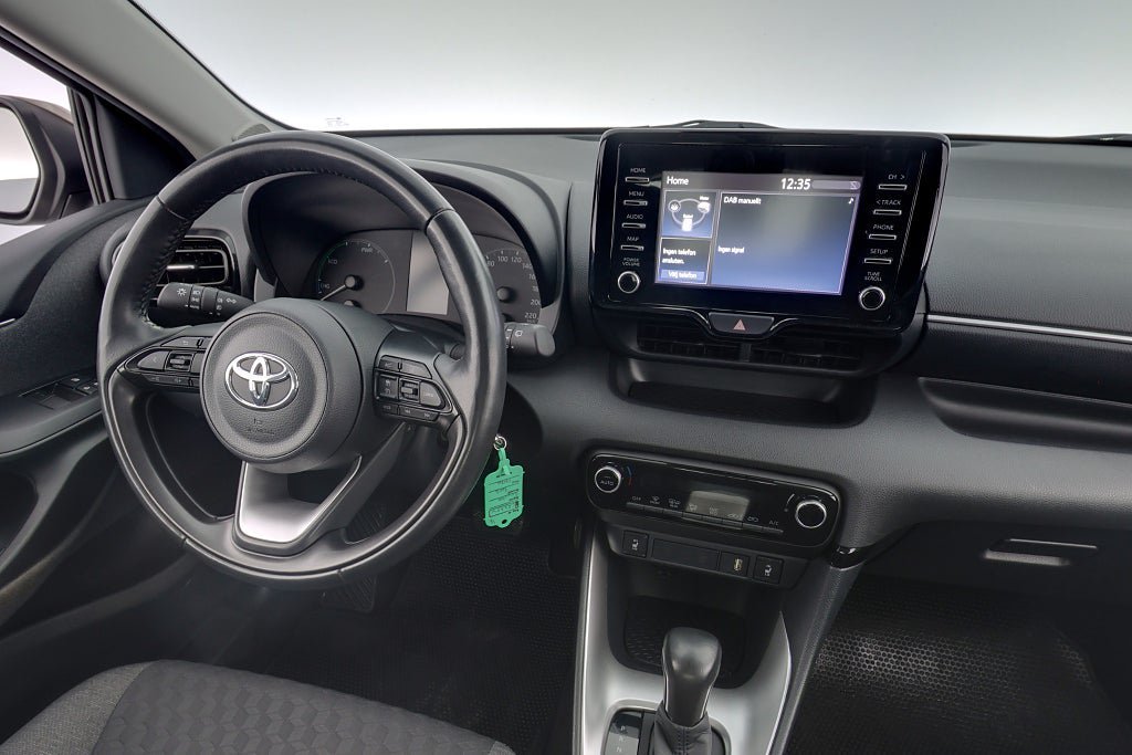 Vehicle Image 15