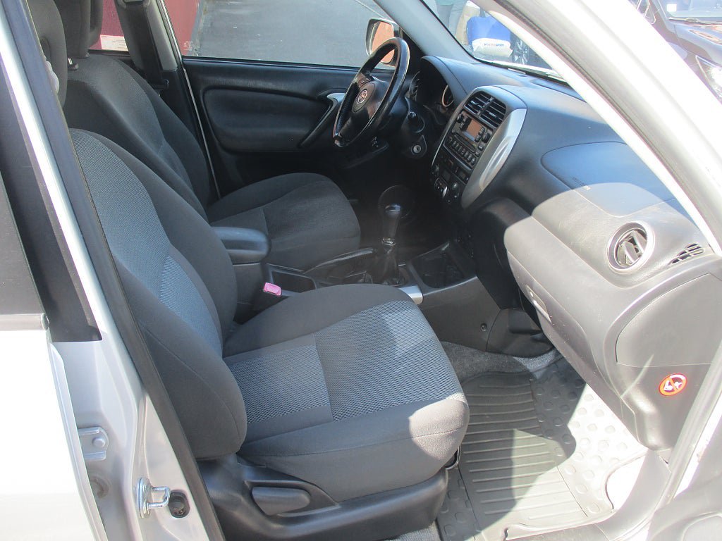 Vehicle Image 8