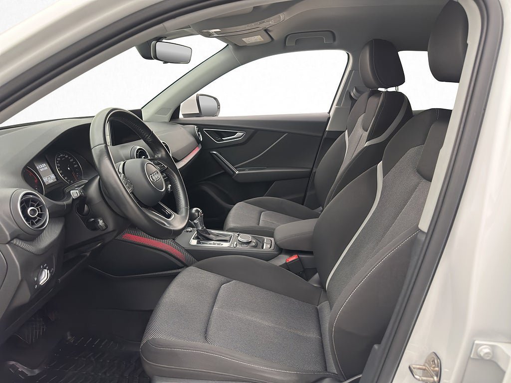 Vehicle Image 11