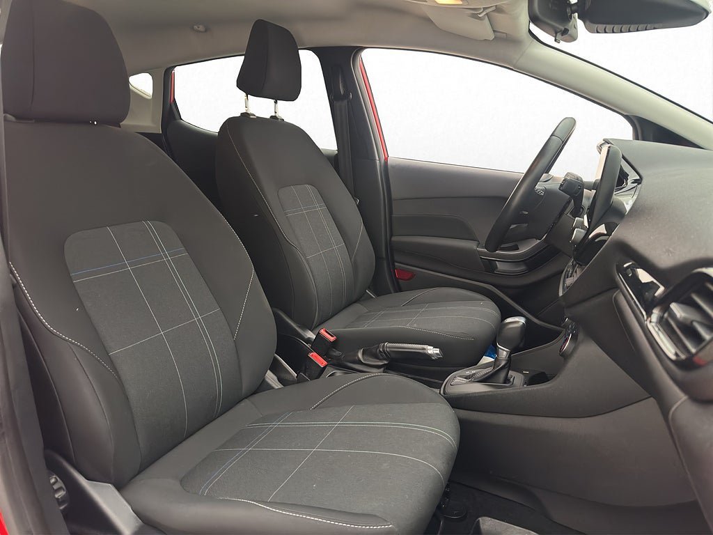 Vehicle Image 21