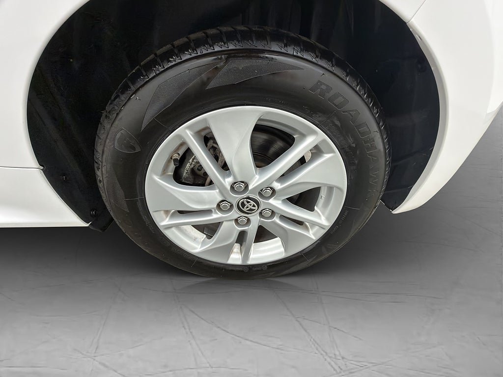 Vehicle Image 30