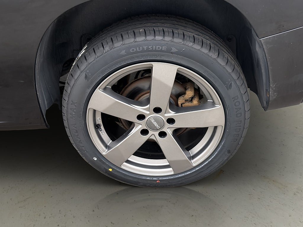 Vehicle Image 26