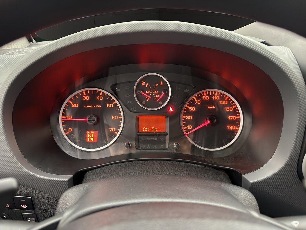 Vehicle Image 18