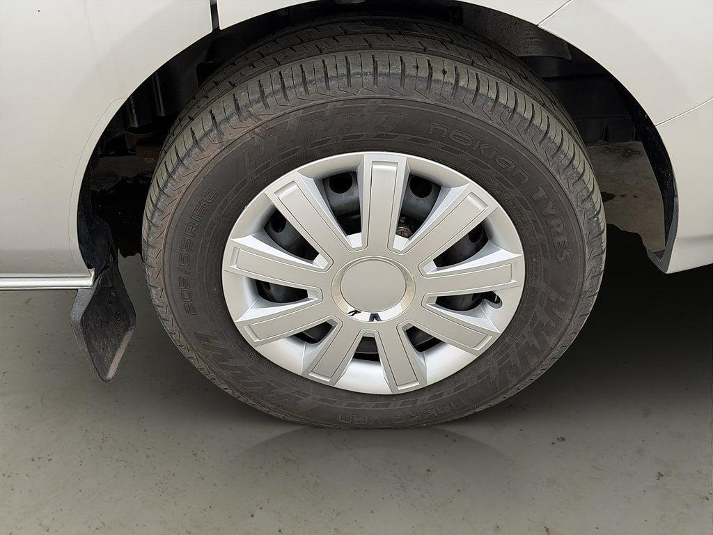 Vehicle Image 26