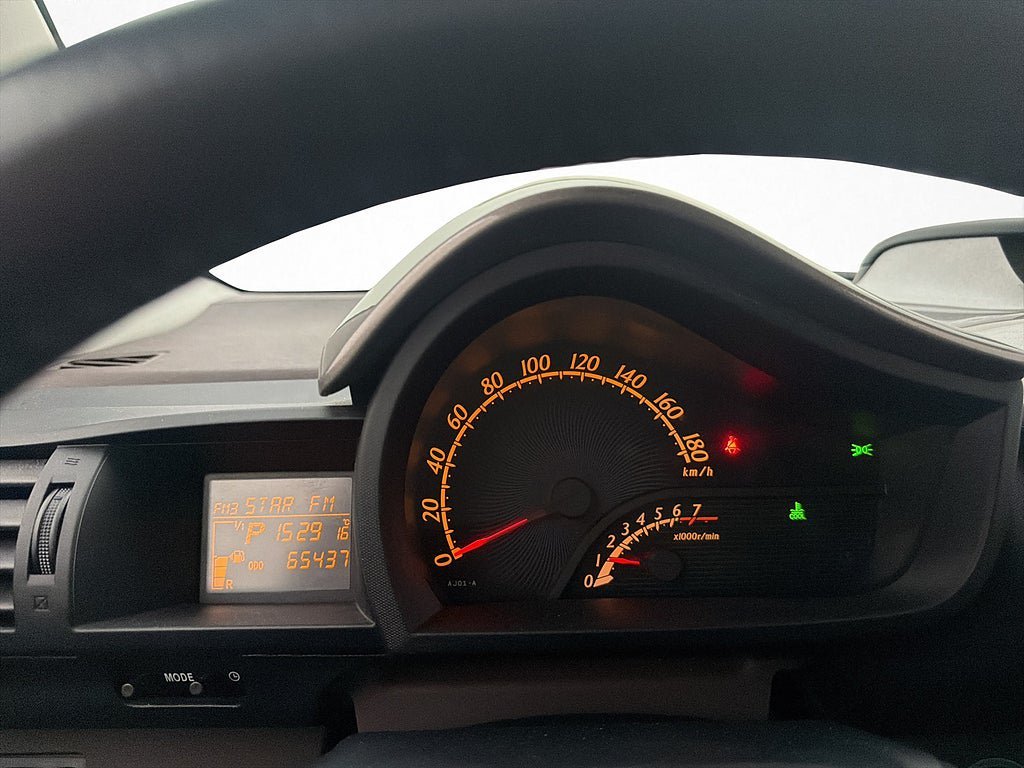 Vehicle Image 15