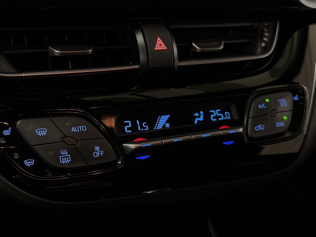 Vehicle Image 24