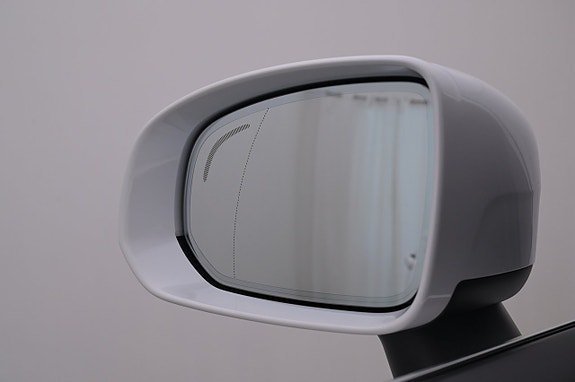 Vehicle Image 23