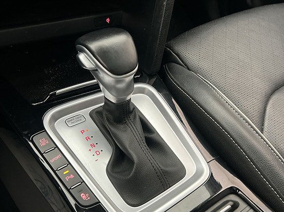 Vehicle Image 28