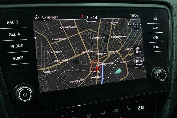 Vehicle Image 19