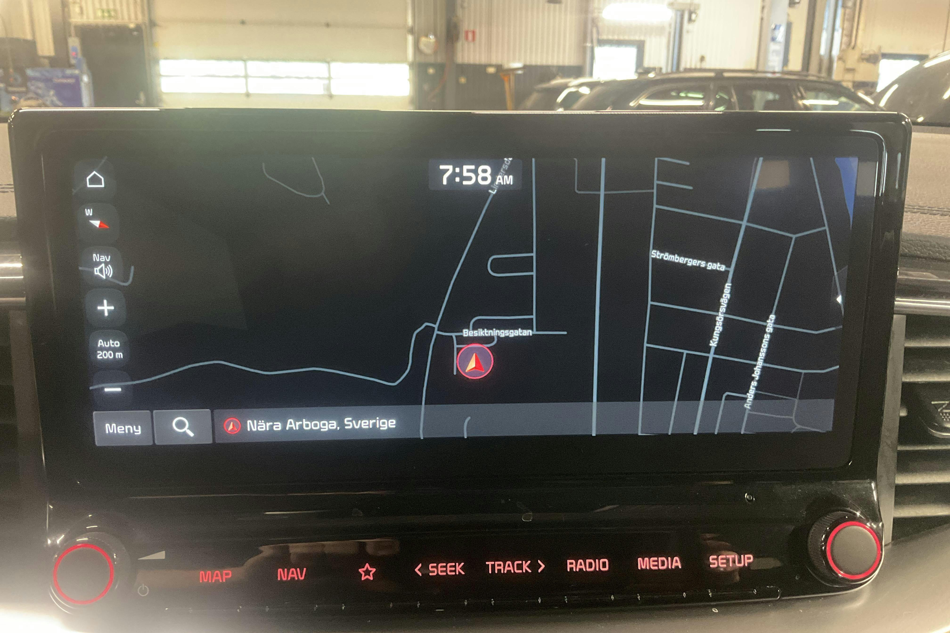 Vehicle Image 11