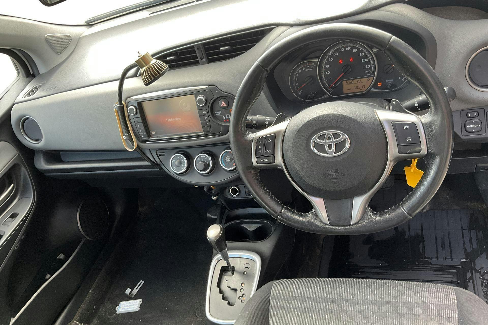Vehicle Image 6
