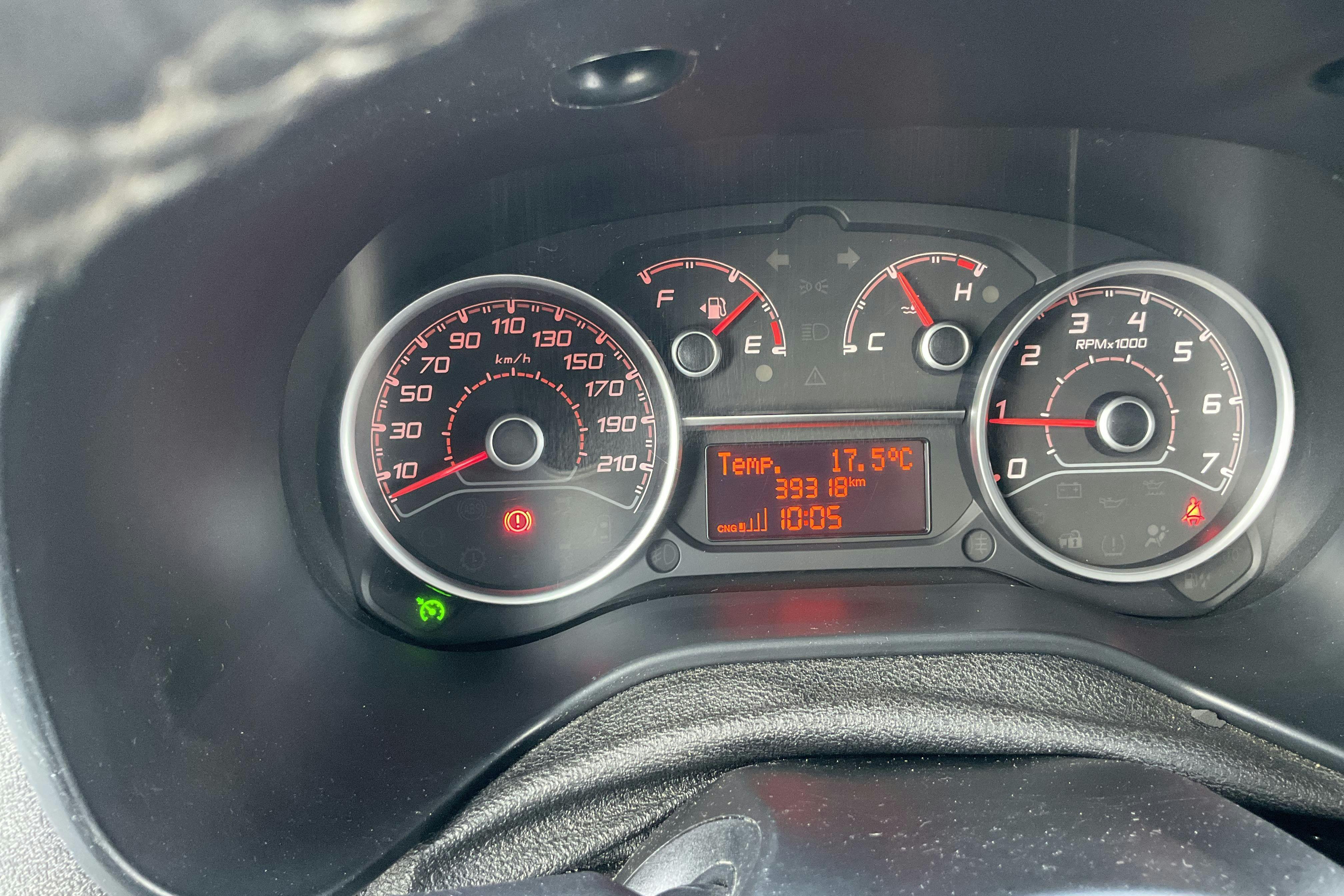 Vehicle Image 11