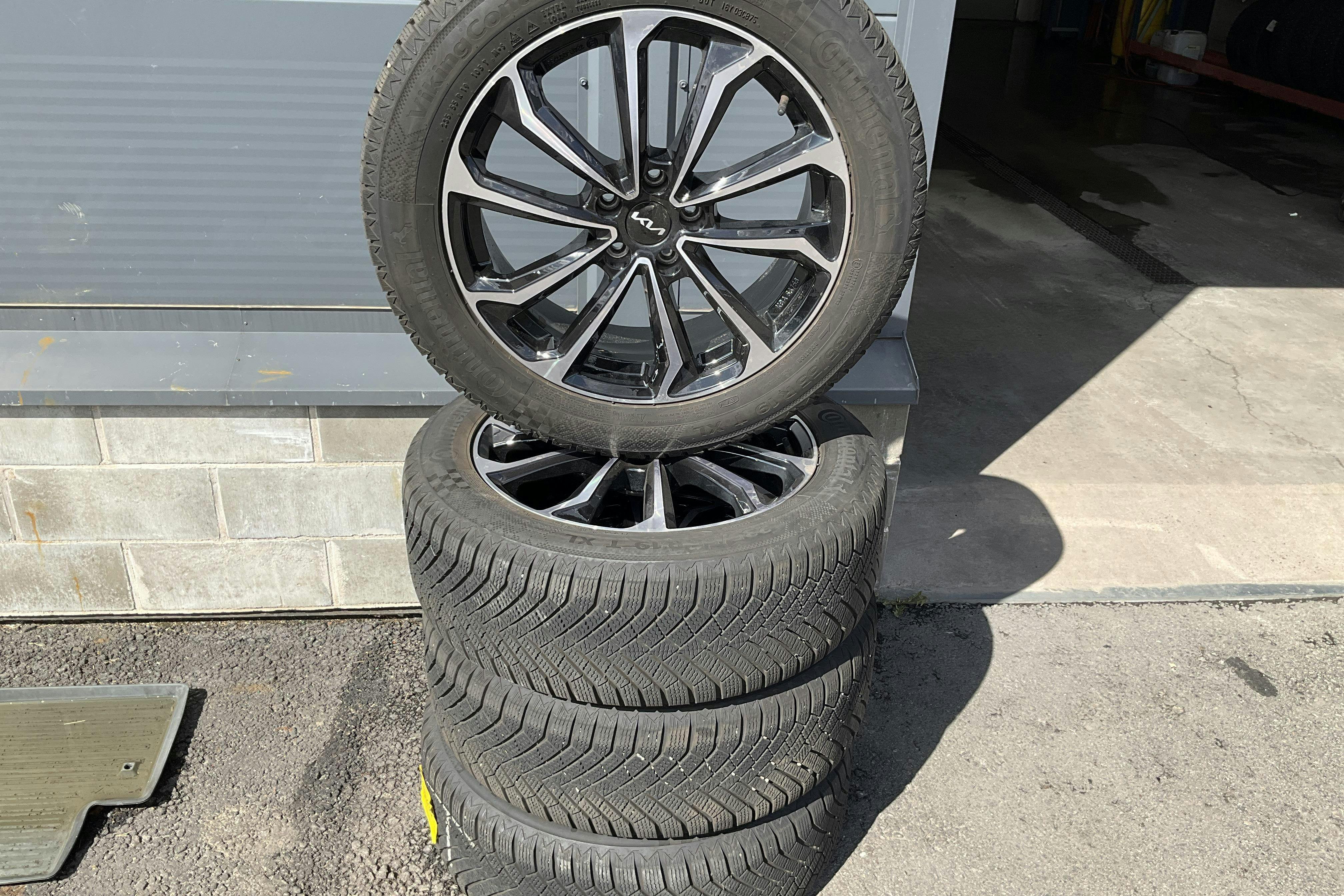 Vehicle Image 17
