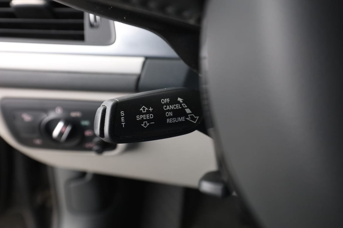 Vehicle Image 35