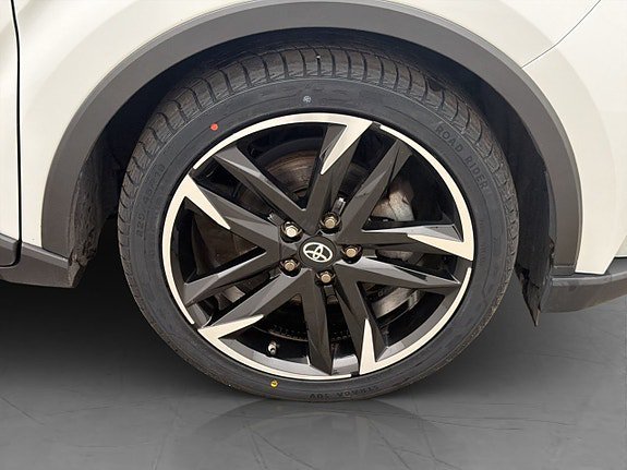 Vehicle Image 30