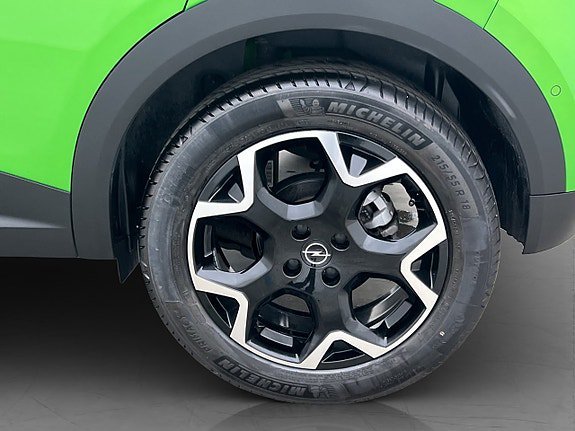 Vehicle Image 24