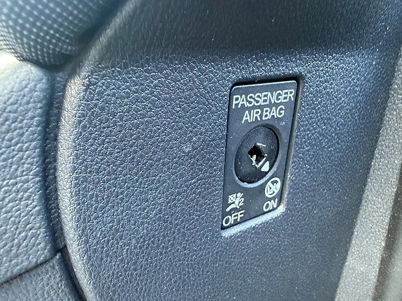Vehicle Image 23