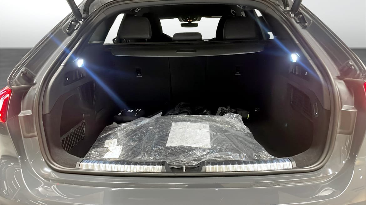 Vehicle Image 13