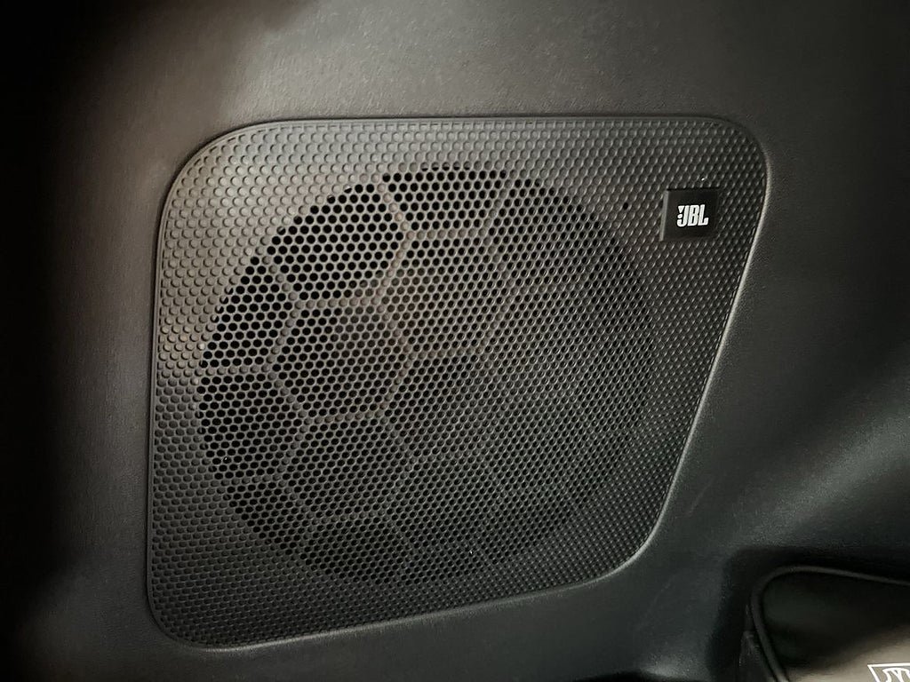 Vehicle Image 29
