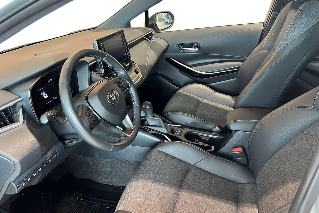 Vehicle Image 14