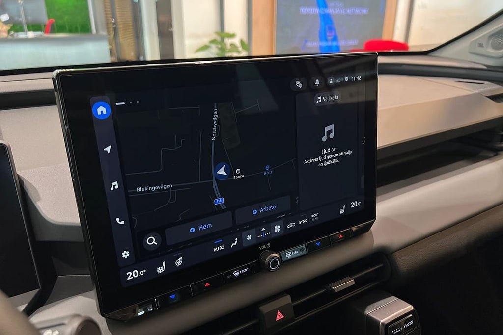 Vehicle Image 15