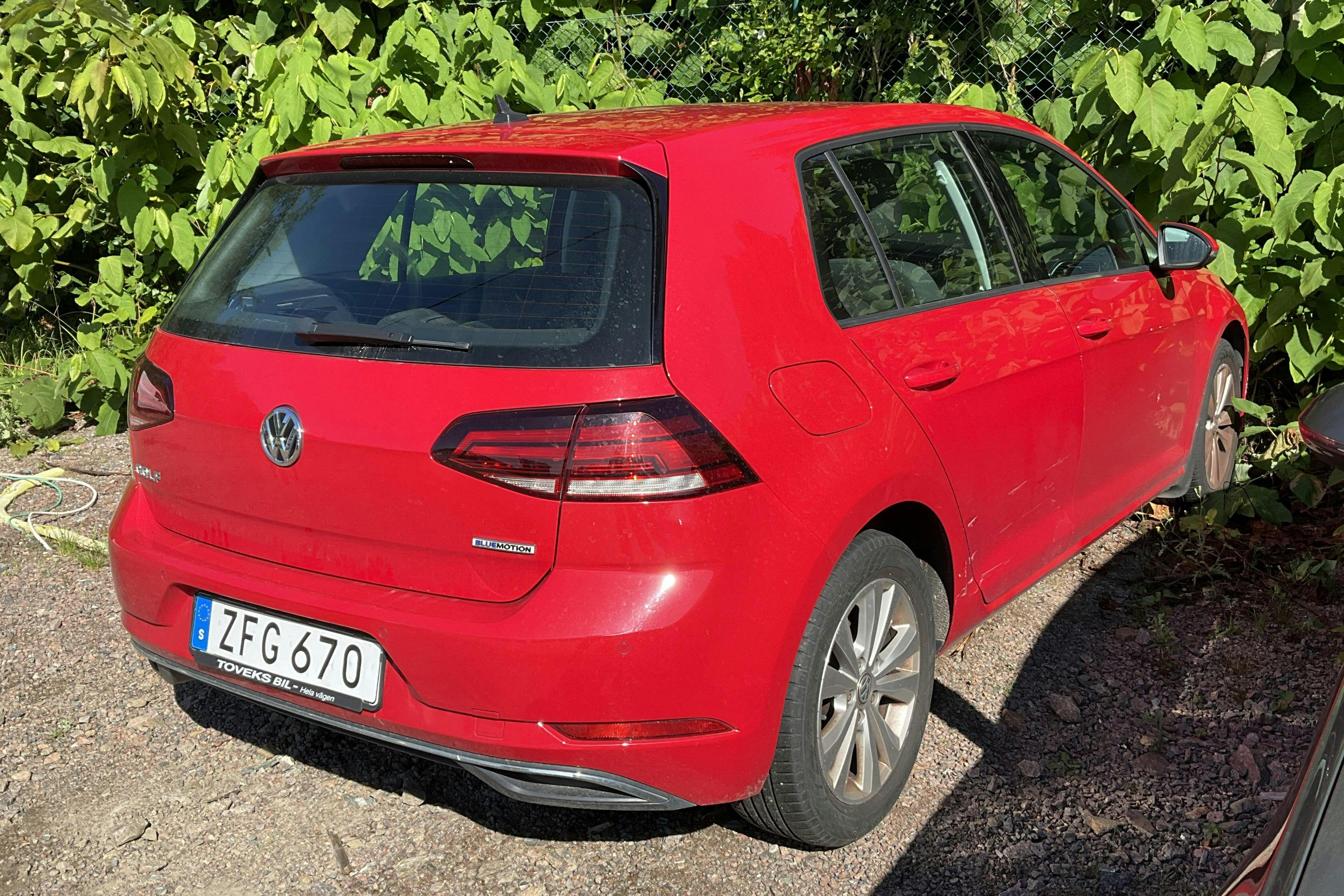 Vehicle Image 4