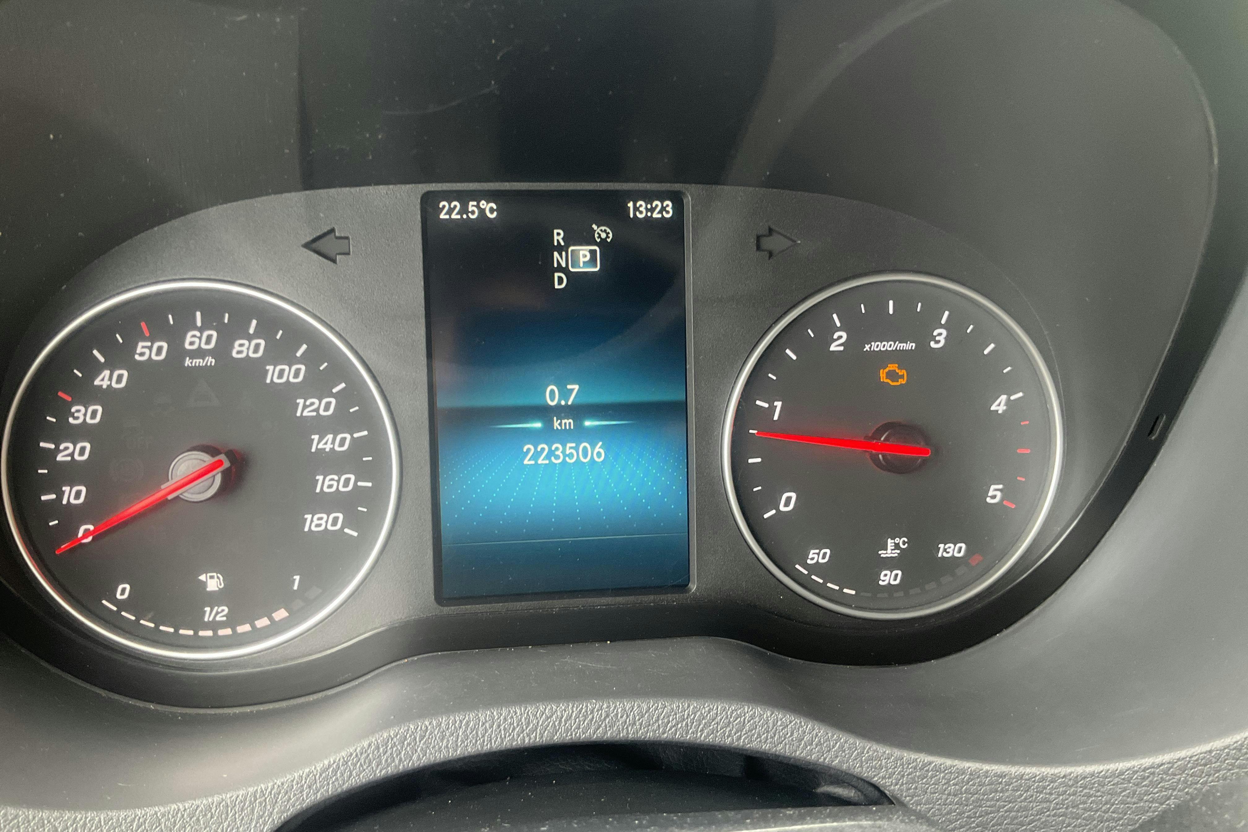 Vehicle Image 9