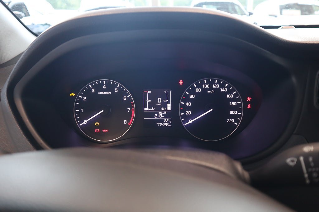 Vehicle Image 13