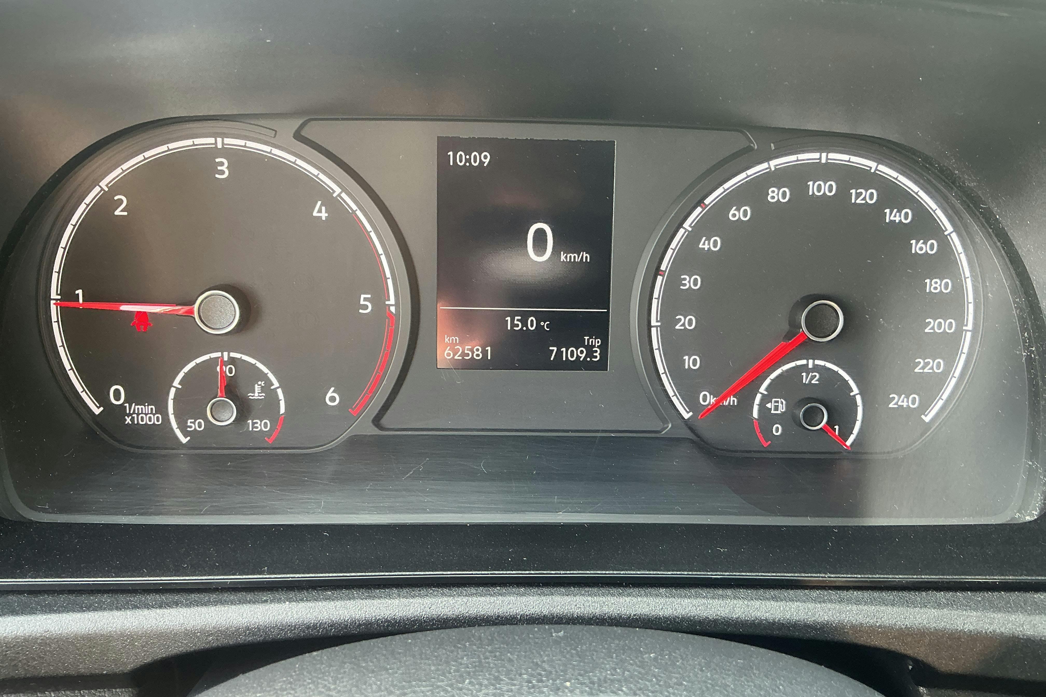 Vehicle Image 9