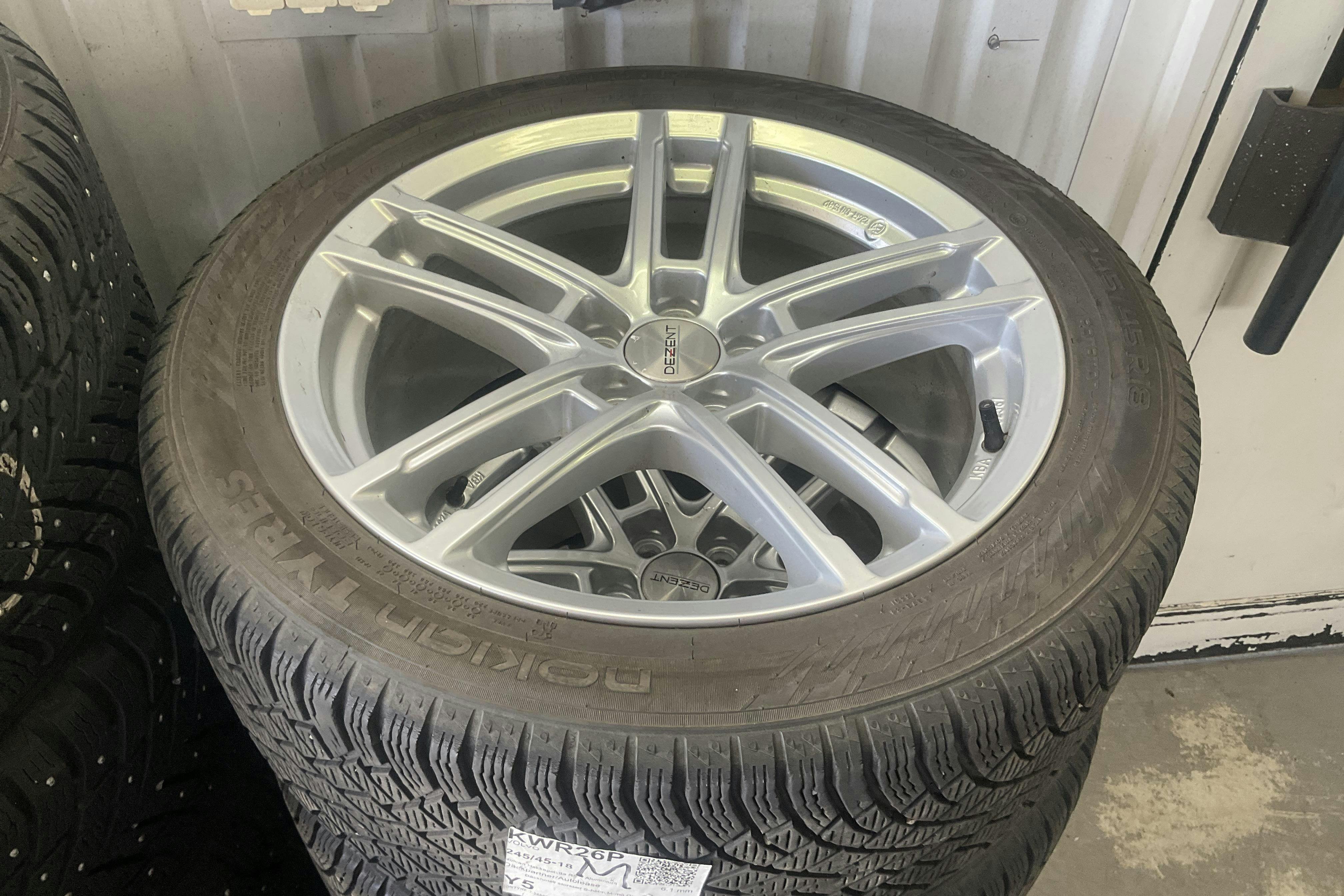 Vehicle Image 11