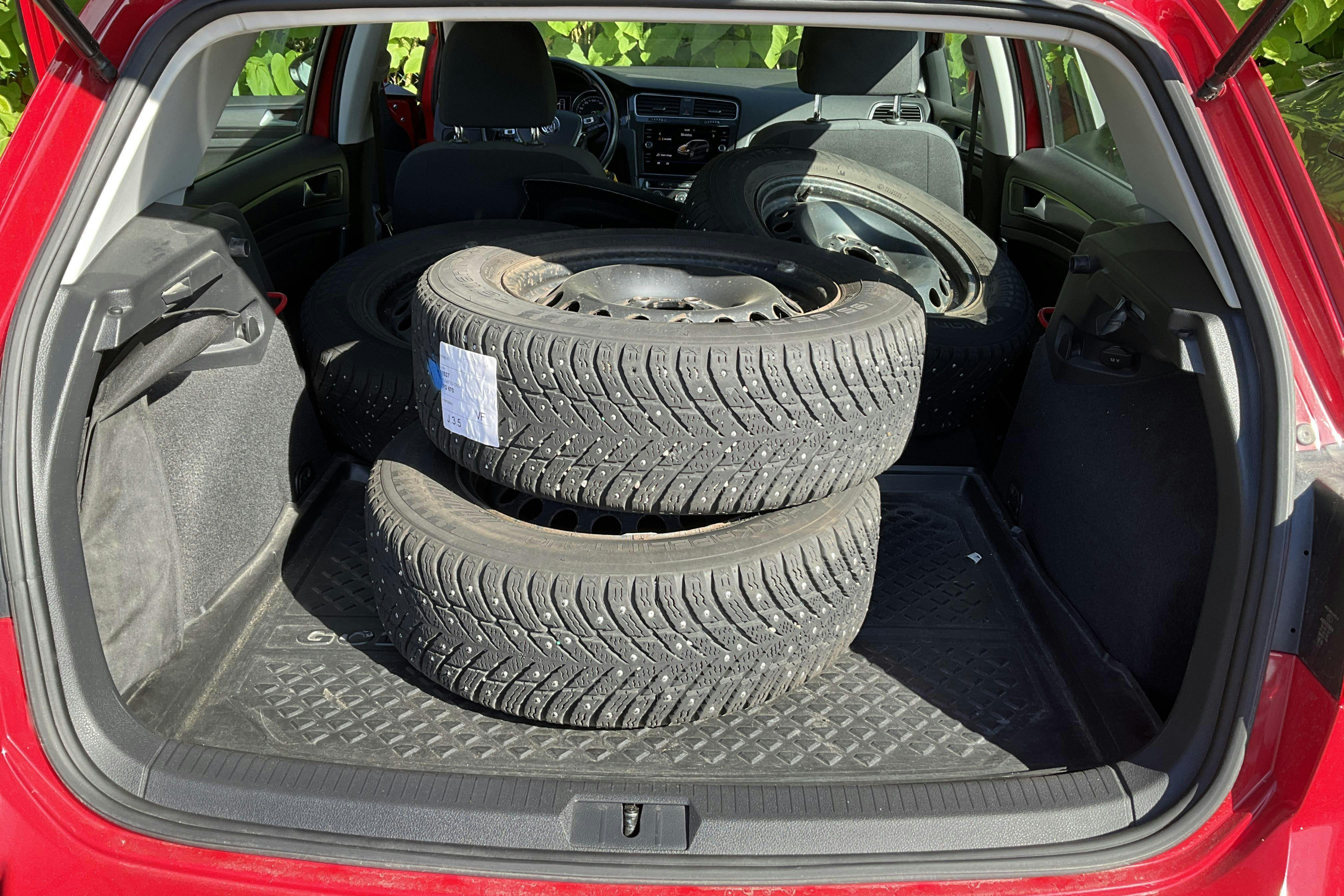 Vehicle Image 10