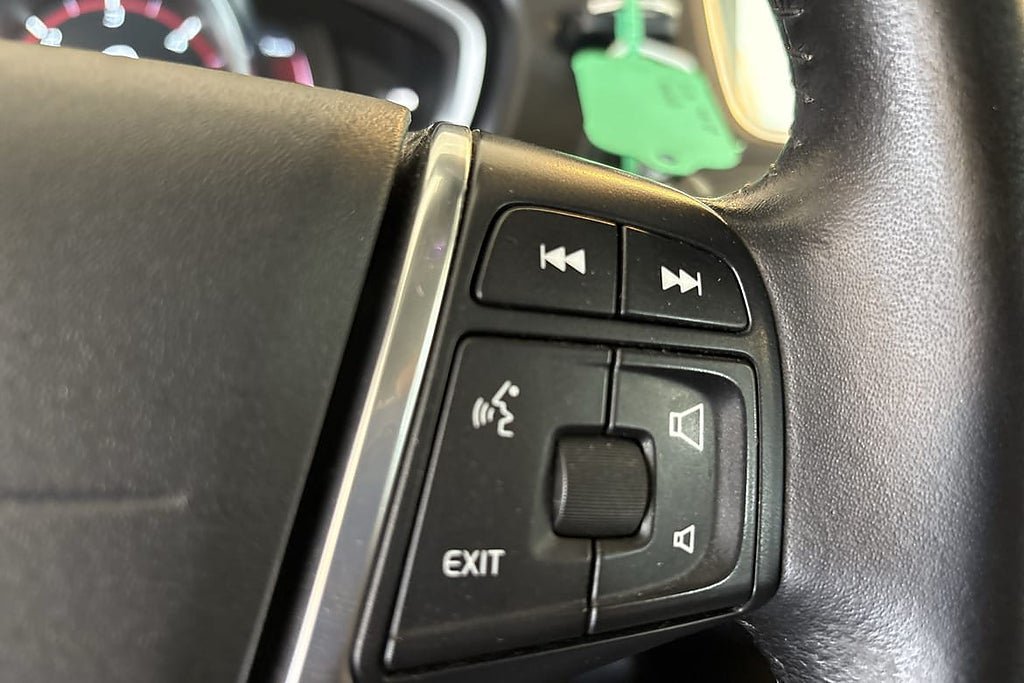 Vehicle Image 24