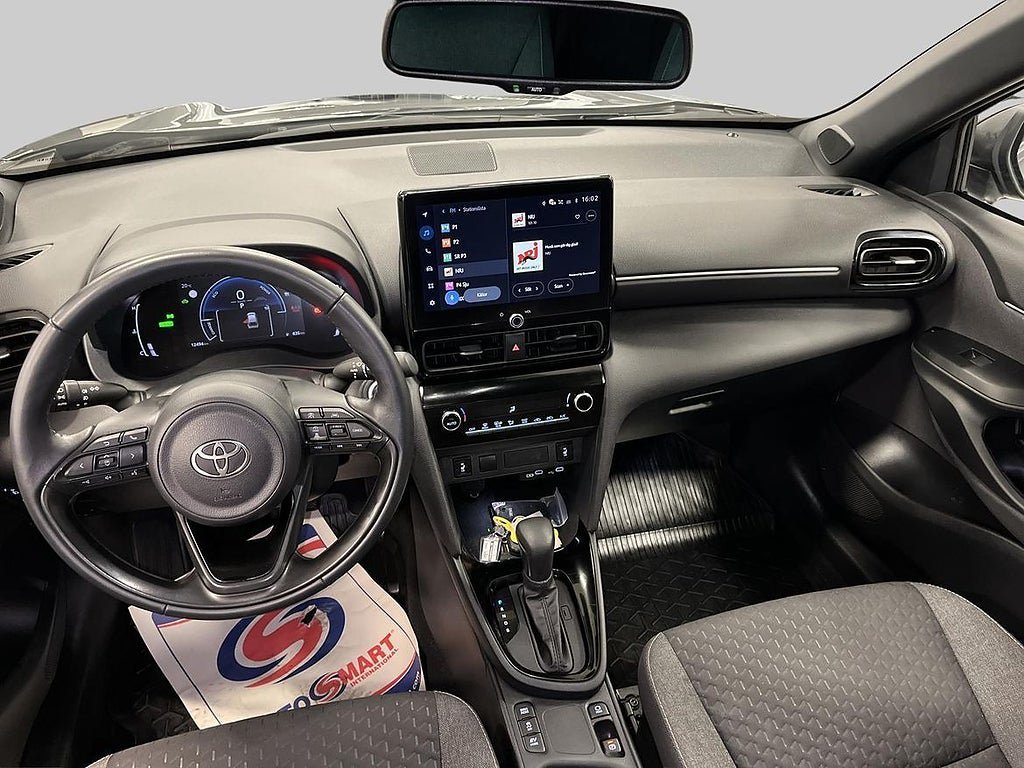 Vehicle Image 11