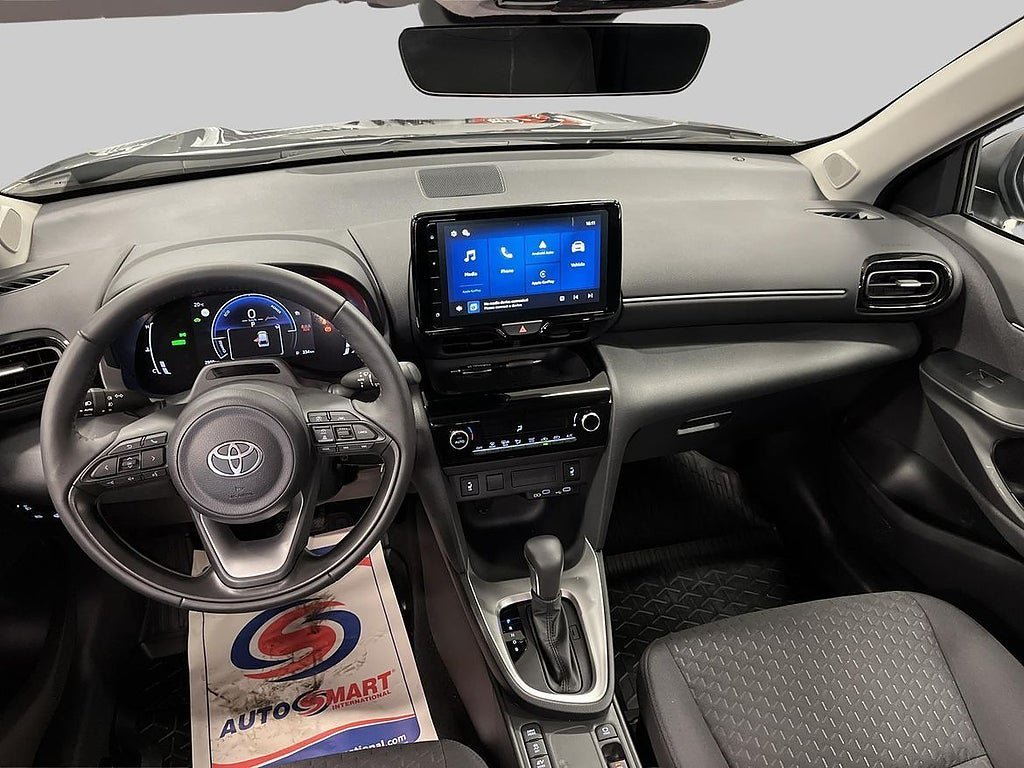Vehicle Image 11