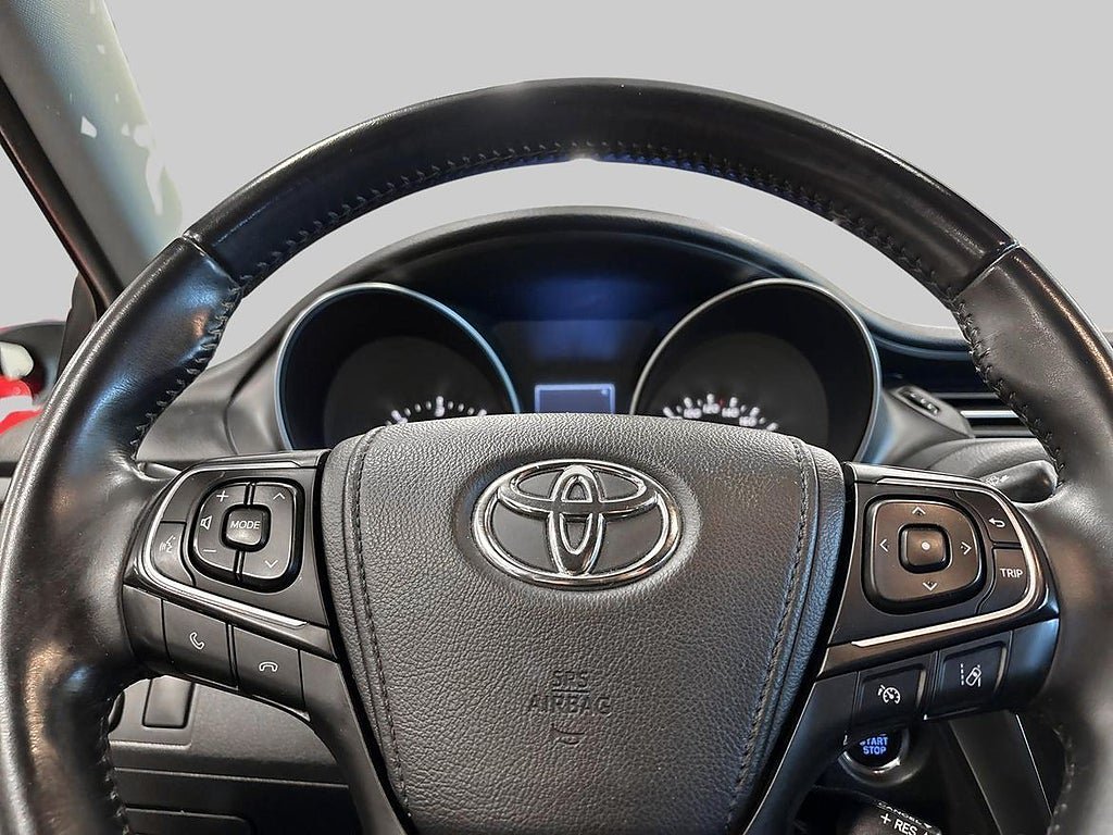 Vehicle Image 14